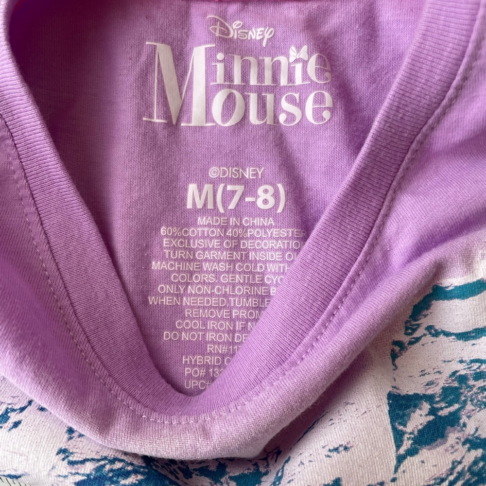 Christmas Minnie Mouse Girls Size 7 8 Holiday Graphic T-Shirt - Picture 6 of 7